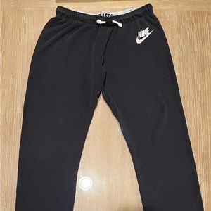 Nike Sweatpants
